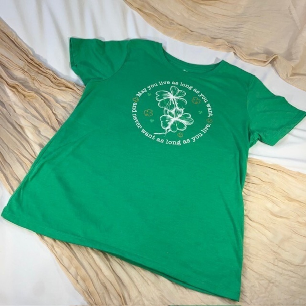 Celebrate Womens  Graphic Shamrock‎ Luck Short Sleeve Tee Size L (12-14)